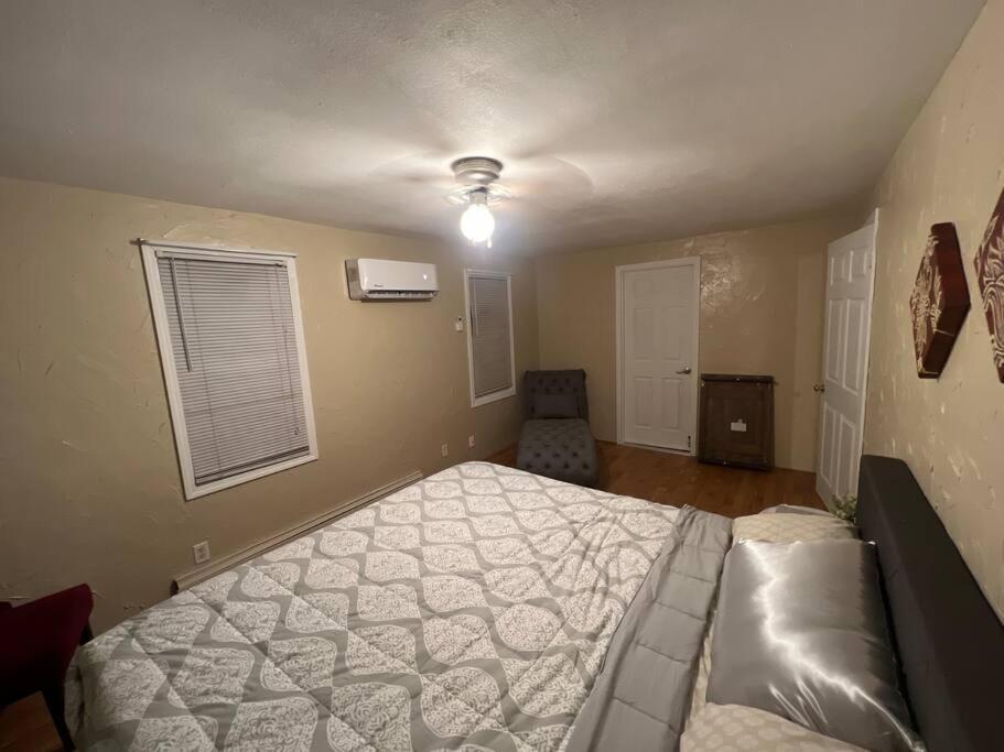 Cottage Near Cedar Point And Downtown Sandusky Exterior photo